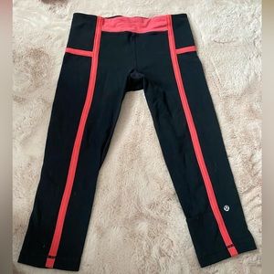 Lululemon size 6 cropped leggings